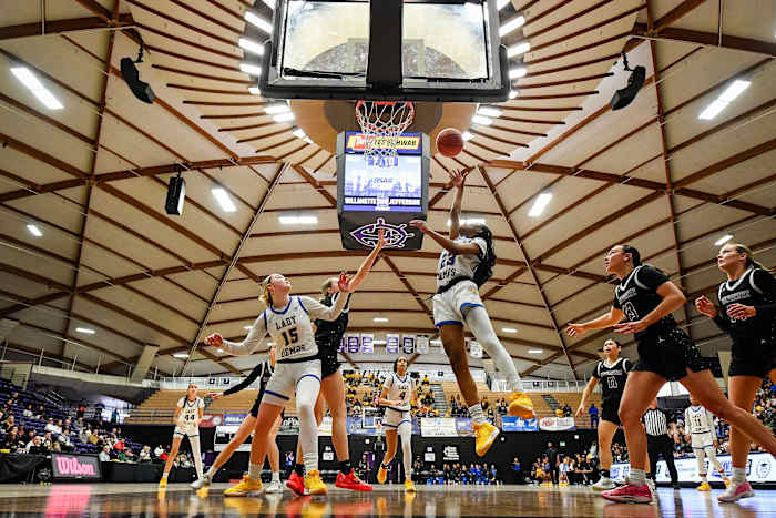 Jefferson Willamette 6A Oregon girls basketball quarterfinal 2024 Naji Saker-36